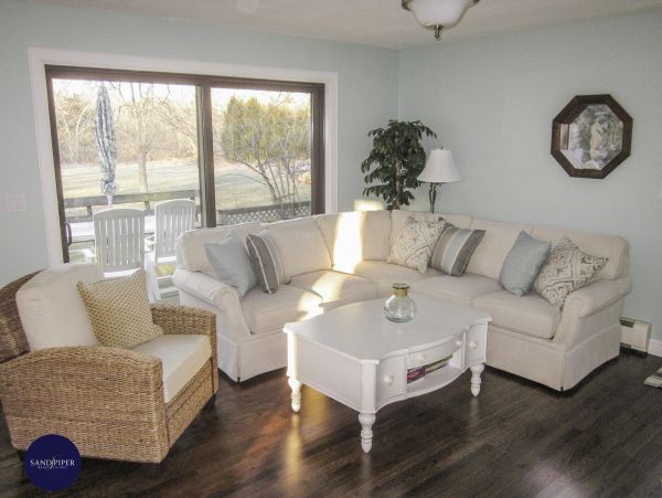 Cape Cod Home 995154