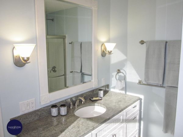 Cape Cod Home 995154