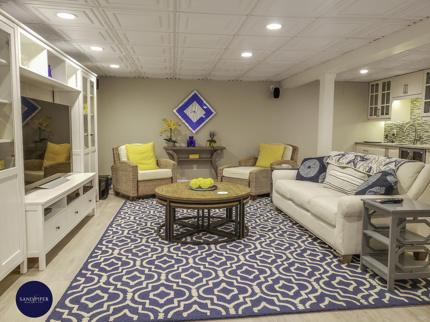 Cape Cod Home 995154