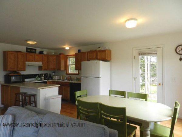 Cape Cod Home 995155