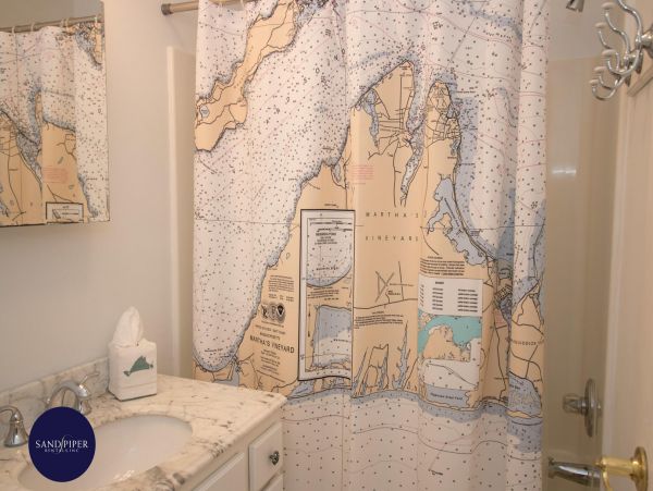 Cape Cod Home 995156