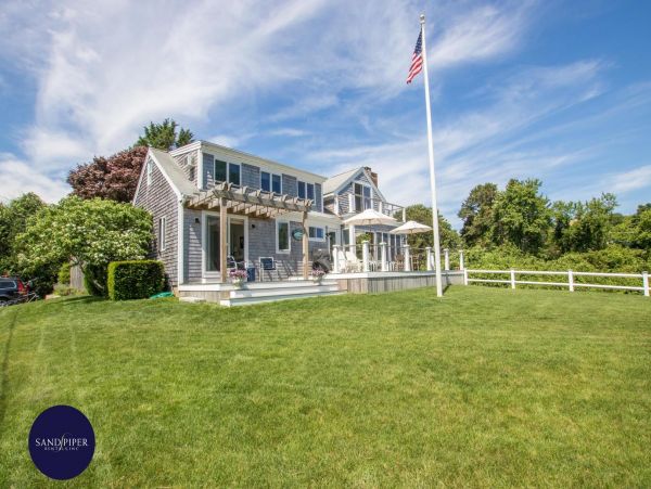 Cape Cod Home 995157