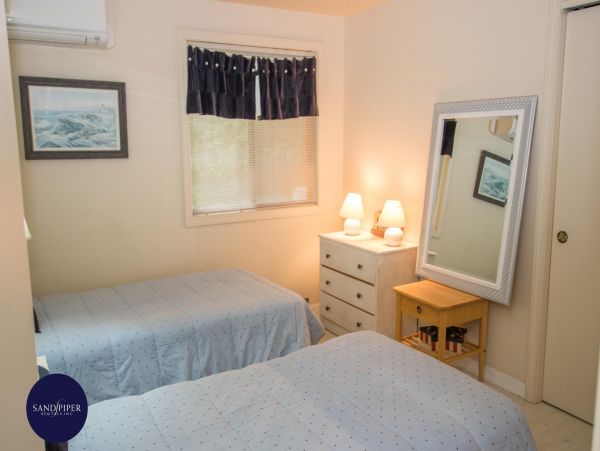 Cape Cod Home 995158