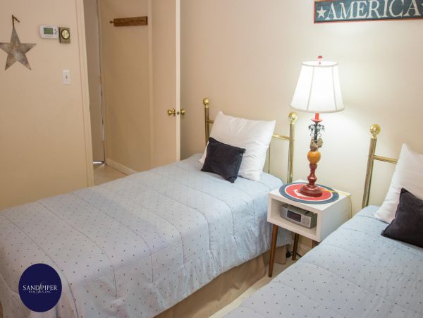Cape Cod Home 995158