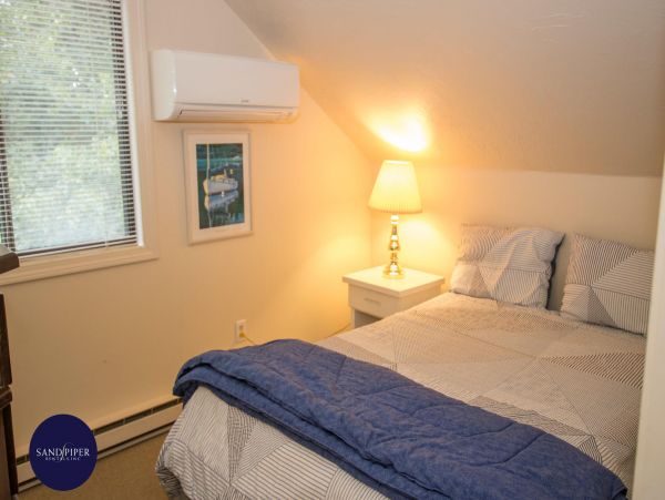 Cape Cod Home 995158