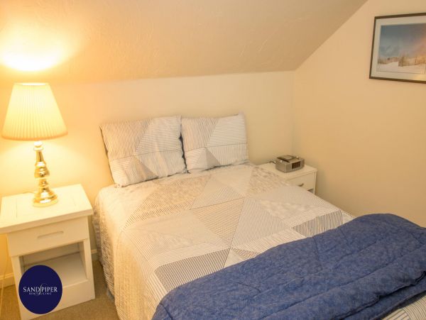 Cape Cod Home 995158
