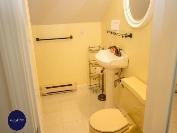 Cape Cod Home 995158
