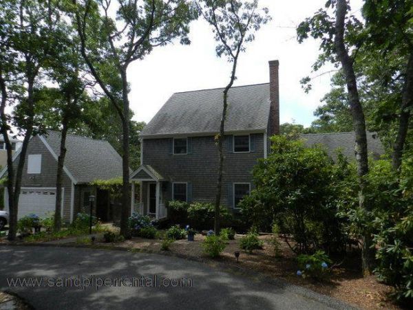 Cape Cod Home 995159
