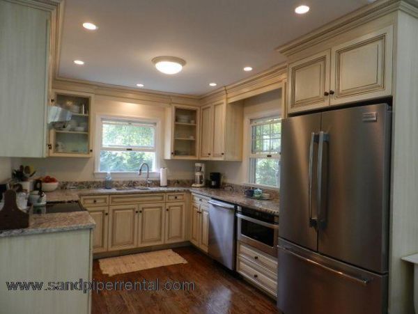 Cape Cod Home 995159
