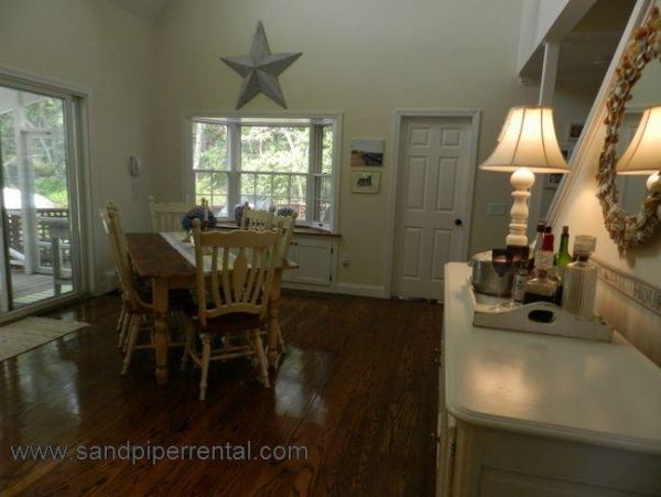 Cape Cod Home 995159