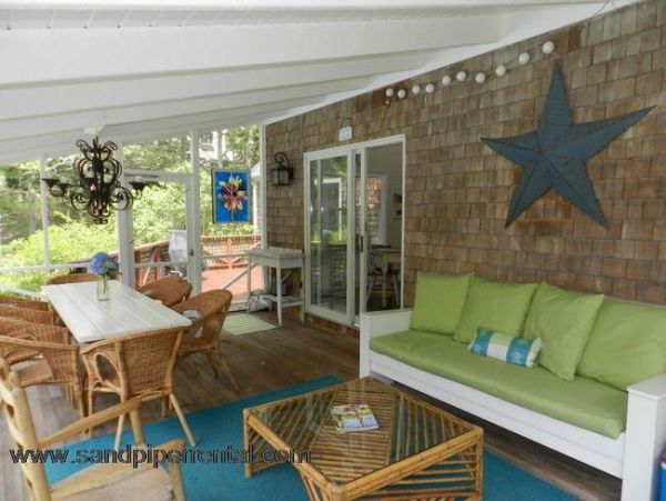 Cape Cod Home 995159