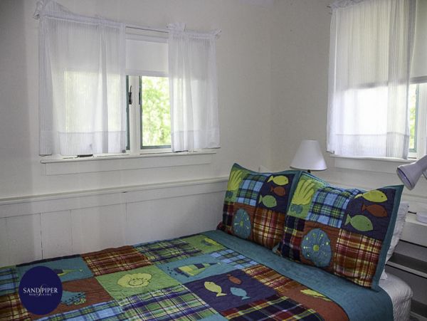 Cape Cod Home 995161