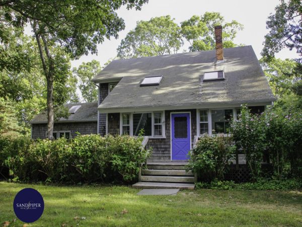 Cape Cod Home 995161