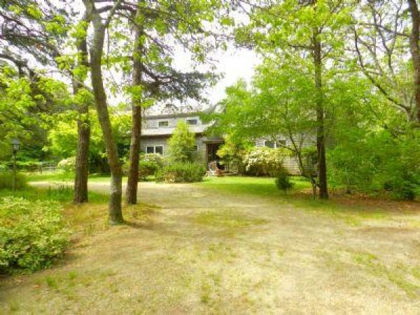 Cape Cod Home 995164