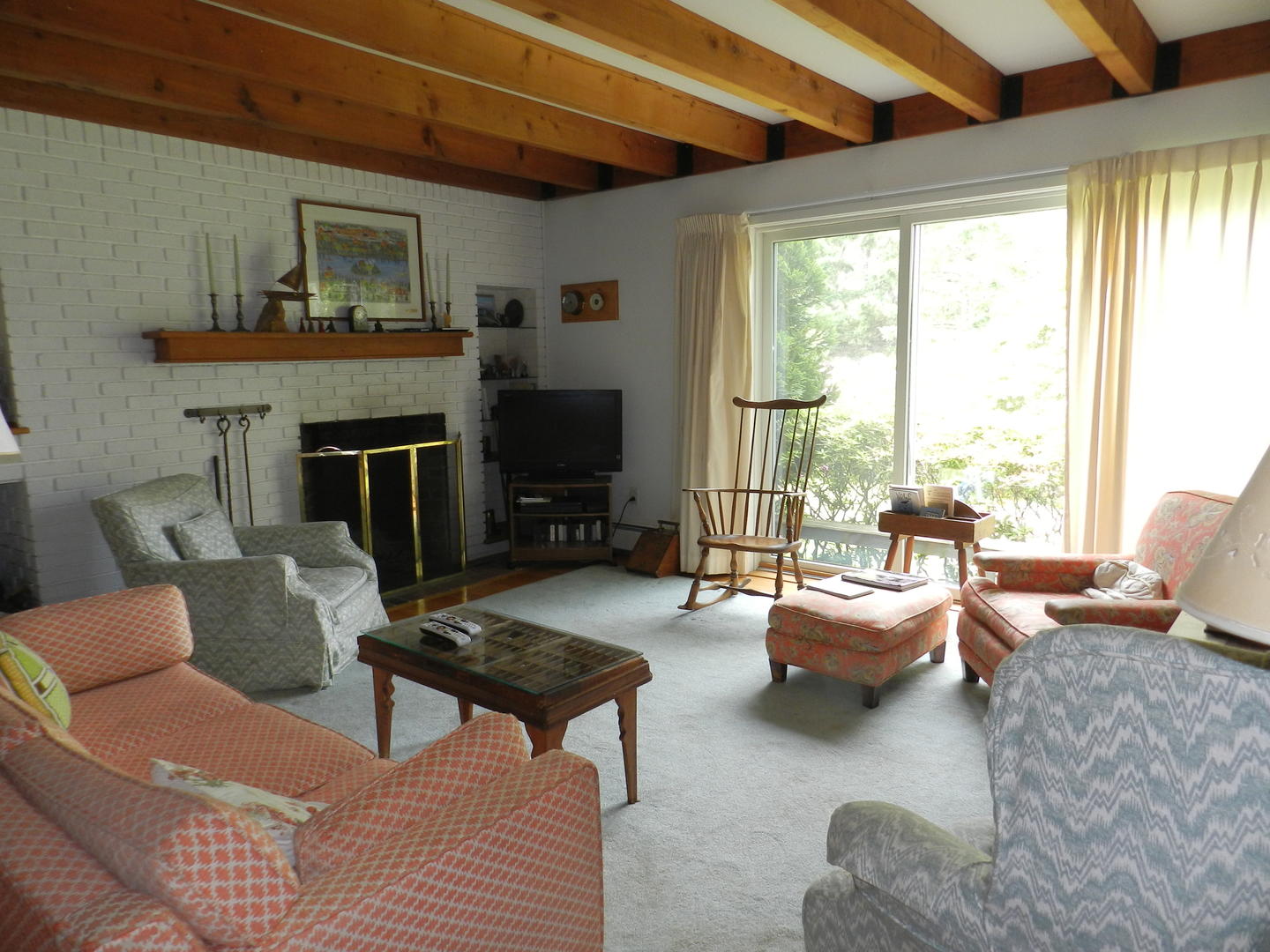 Cape Cod Home 995164