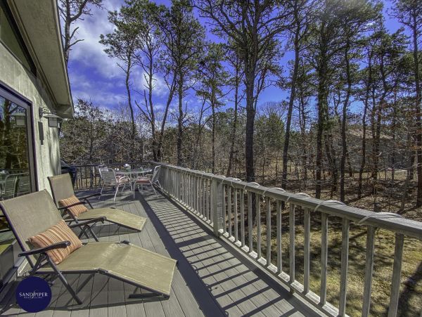 Cape Cod Home 995165