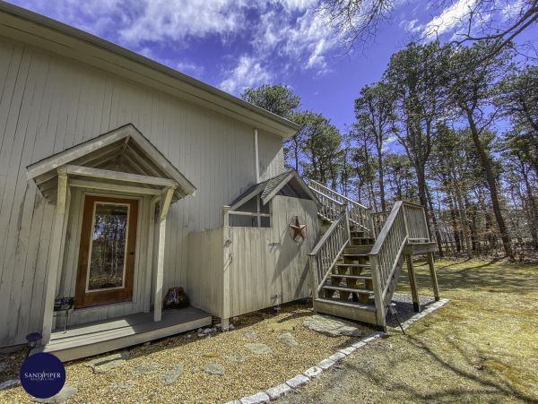 Cape Cod Home 995165