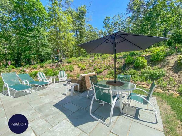Cape Cod Home 995168