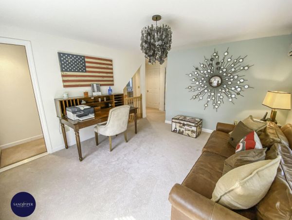 Cape Cod Home 995169