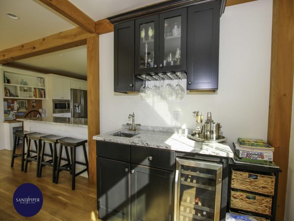Cape Cod Home 995170