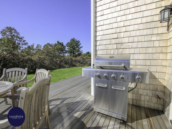 Cape Cod Home 995170