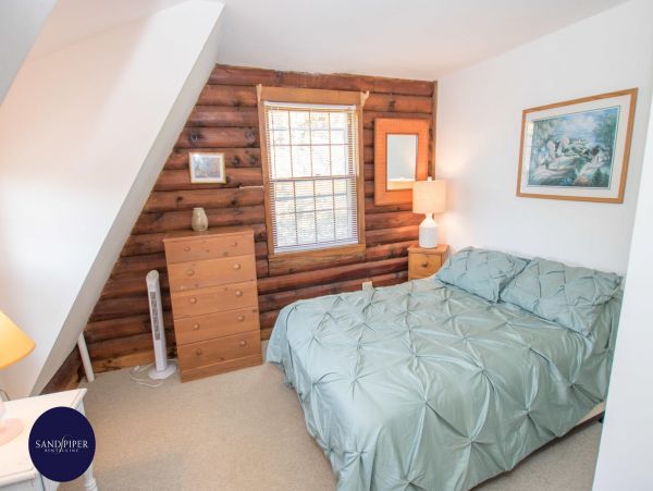Cape Cod Home 995173