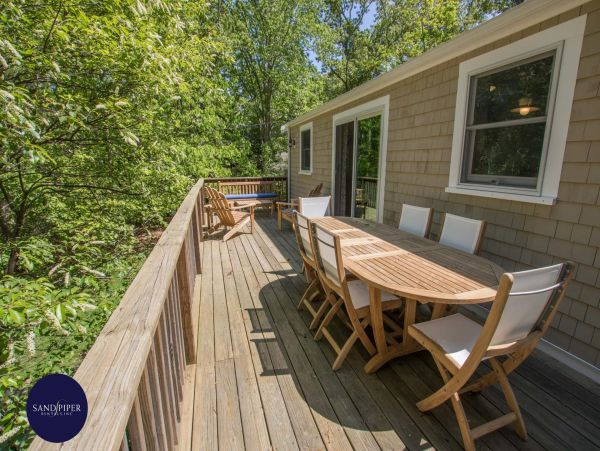 Cape Cod Home 995175