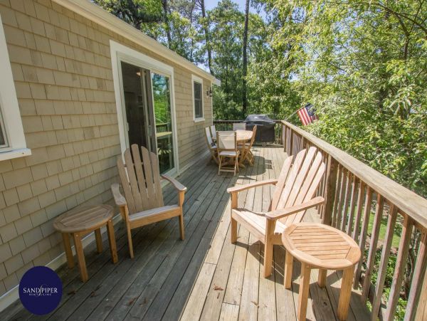Cape Cod Home 995175