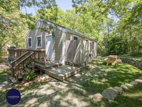 Cape Cod Home 995175