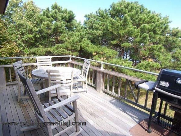 Cape Cod Home 995177