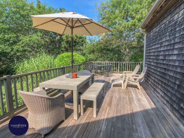 Cape Cod Home 995180