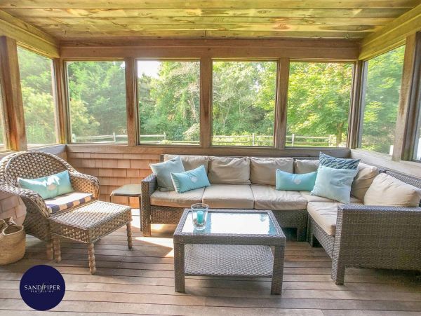 Cape Cod Home 995180
