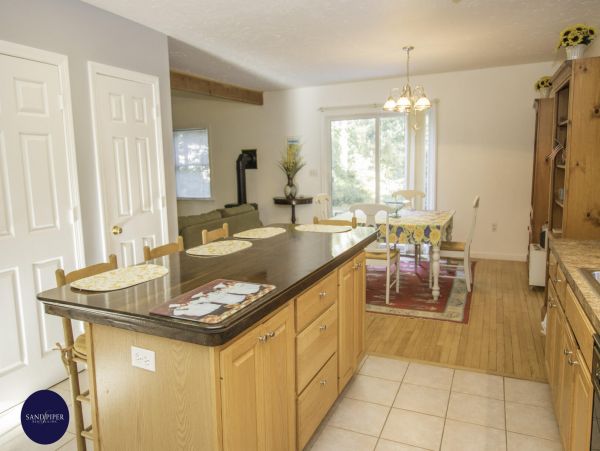 Cape Cod Home 995181