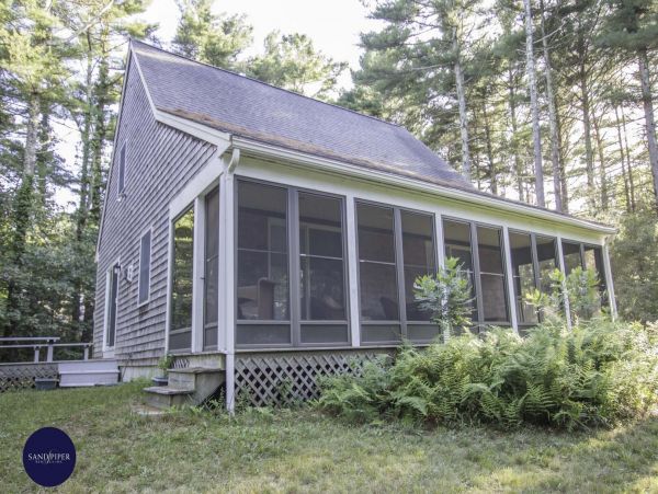 Cape Cod Home 995181