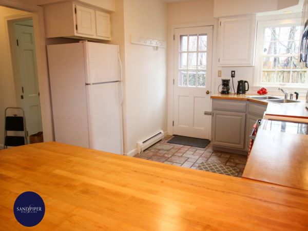 Cape Cod Home 995185