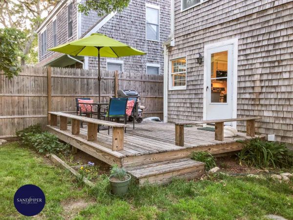 Cape Cod Home 995185