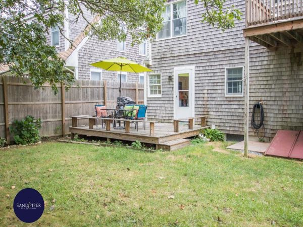 Cape Cod Home 995185