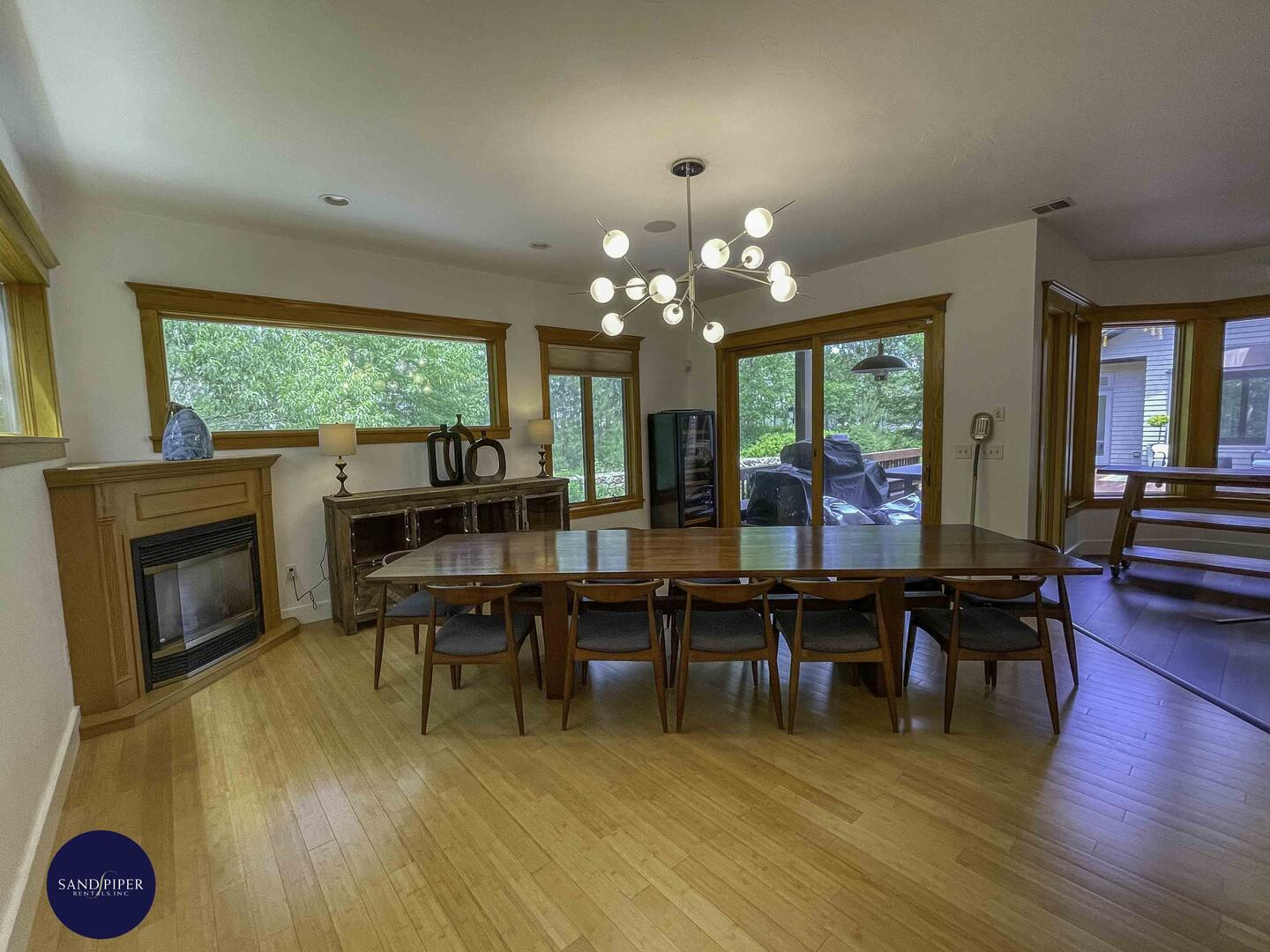 Cape Cod Home 995186