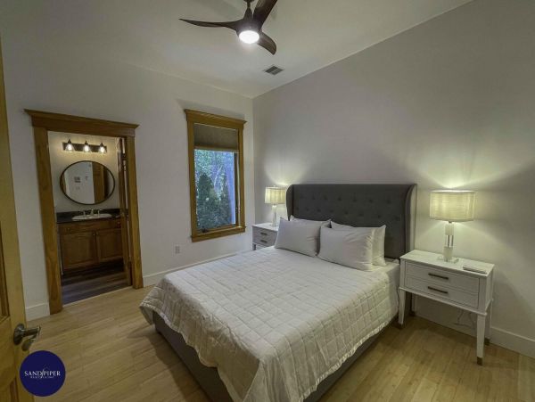 Cape Cod Home 995186
