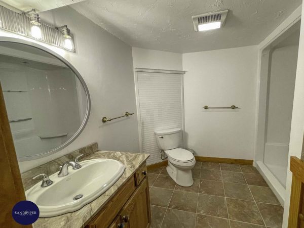 Cape Cod Home 995186