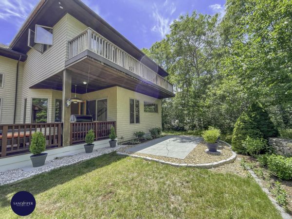 Cape Cod Home 995186