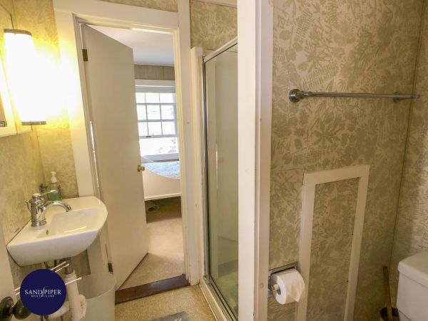 Cape Cod Home 995187