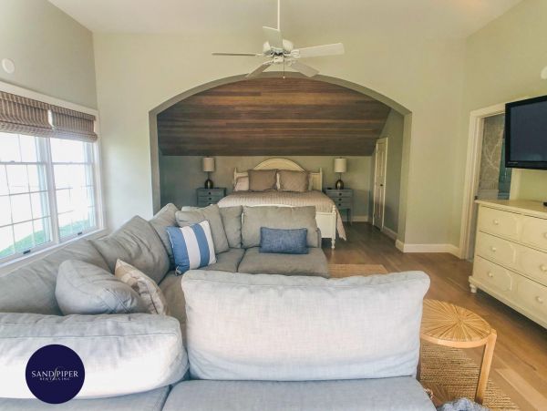 Cape Cod Home 995189