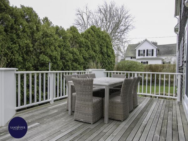 Cape Cod Home 995189