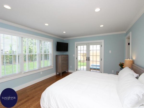 Cape Cod Home 995192