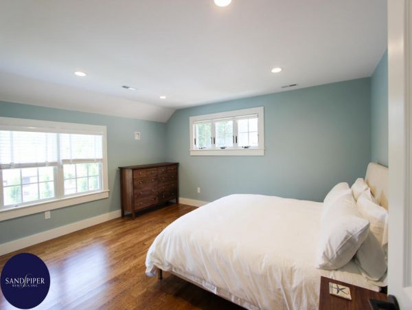 Cape Cod Home 995192