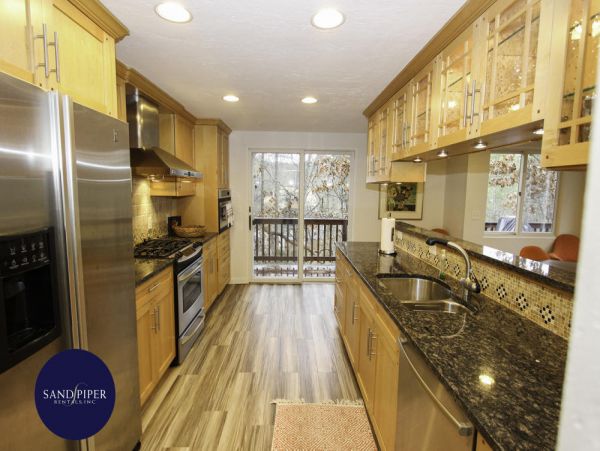 Cape Cod Home 995193