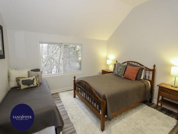 Cape Cod Home 995193