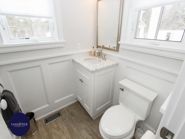 Cape Cod Home 995194