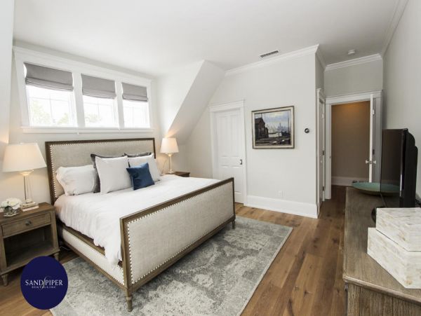 Cape Cod Home 995194